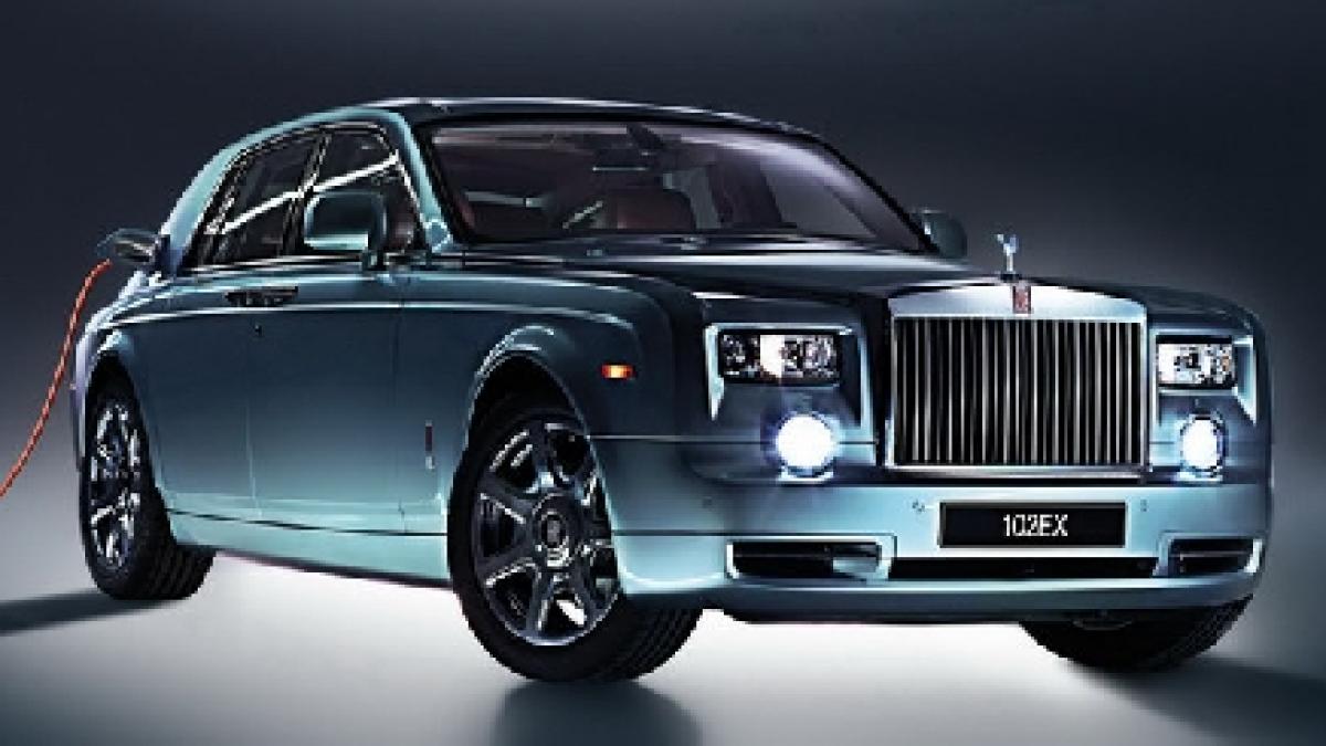 Rolls Royce a construit un model de automobil electric care se încarcă wireless