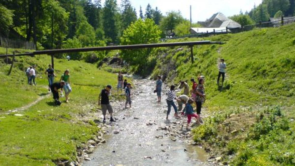 Un preot afacerist din Caraş Severin a lăsat sătenii fără apă potabilă