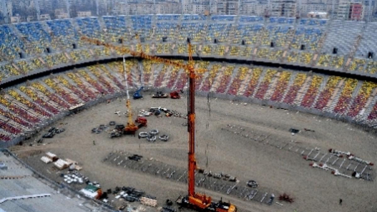 Peste zece mii de oameni s-au înghesuit la deschiderea stadionului Lia Manoliu