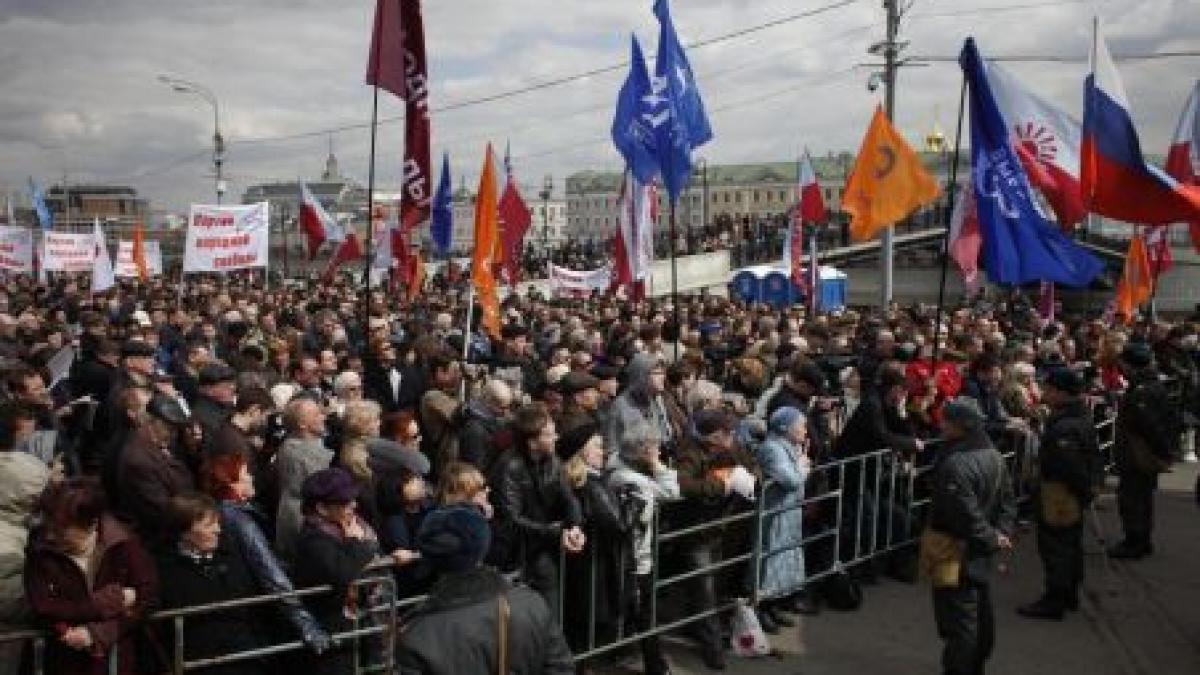 Rusia. Grupuri pro-putere şi pro-opoziţie au organizat simultan mitinguri anti-corupţie