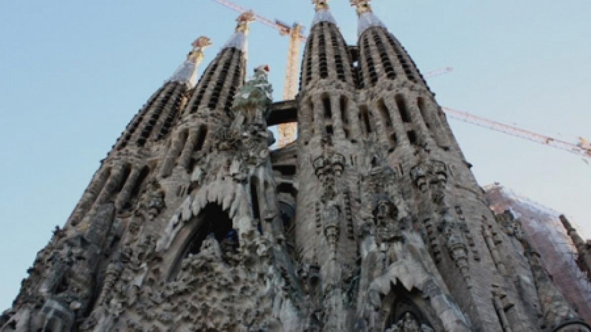 Bazilica Sagrada Familia din Barcelona a fost evacuată în urma unui incendiu