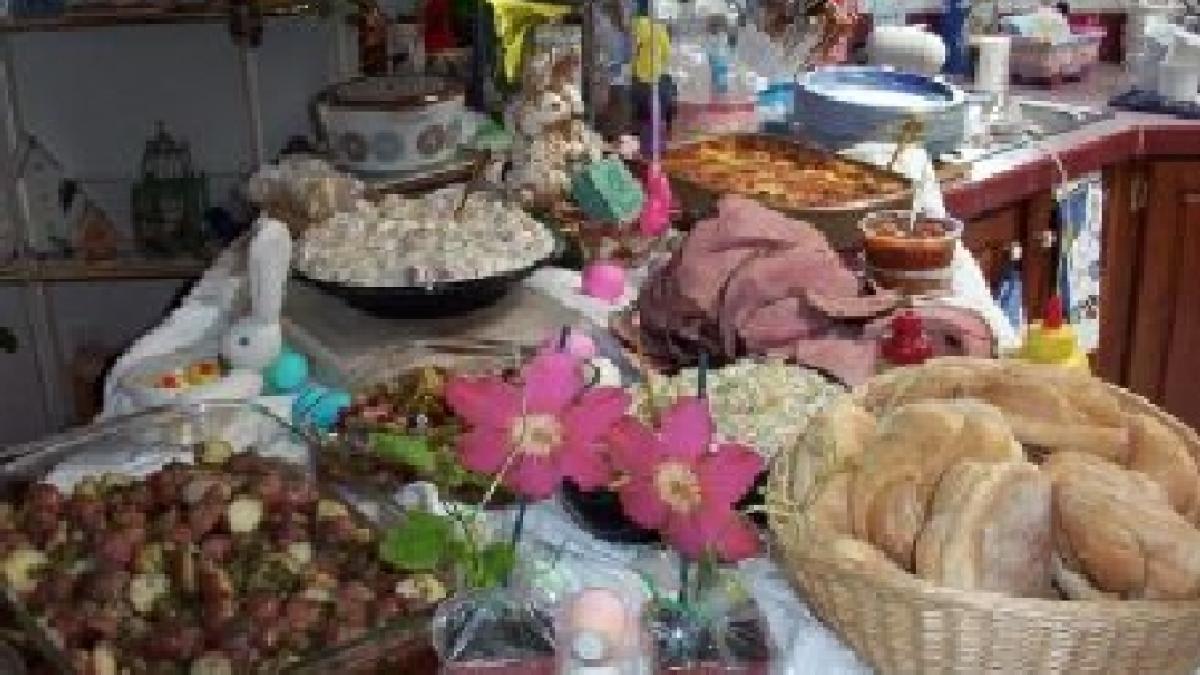 Ce miel mâncăm şi cum evităm problemele din cauza alimentelor în perioada Paştelui