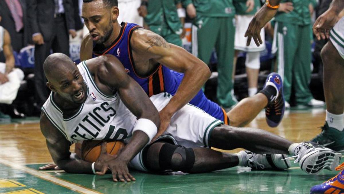 Playoff NBA: Boston Celtics câştigă din nou cu emoţii în faţa lui New York Knicks 