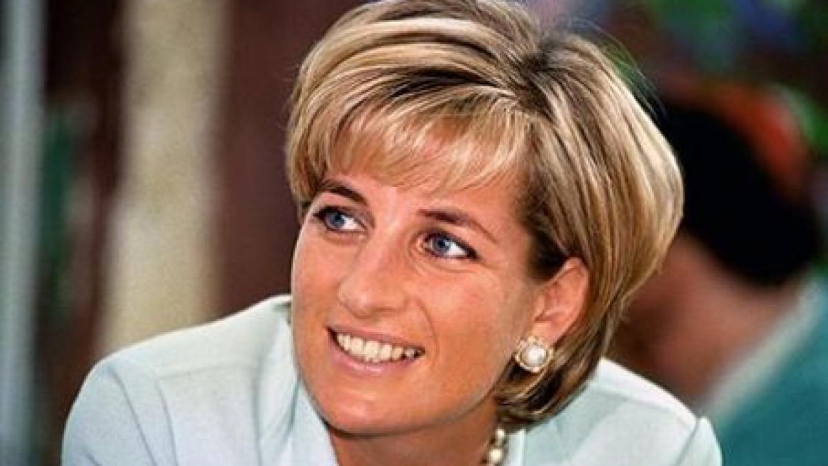 Prinţesele inimii lui William. Momente memorabile cu Lady Di şi familia regală