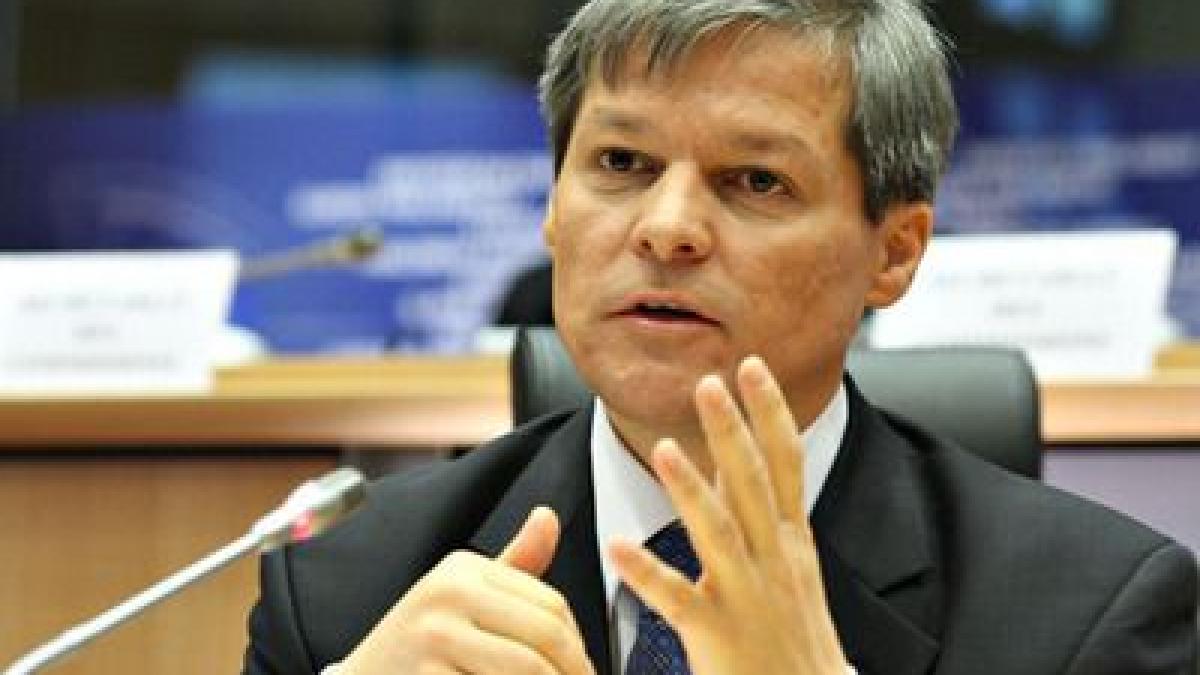 Dacian Cioloş critică Guvernul pentru că este incapabil să obţină fonduri europene