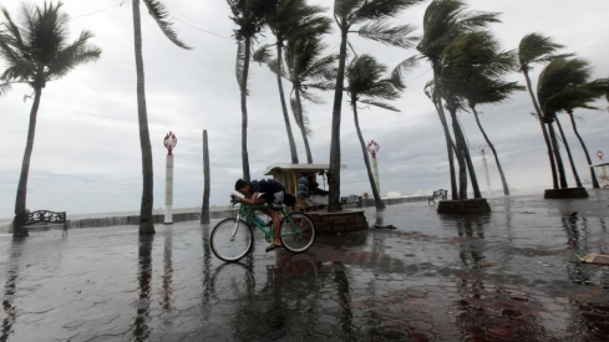 11 oameni au murit în urma unei furtuni tropicale din Filipine