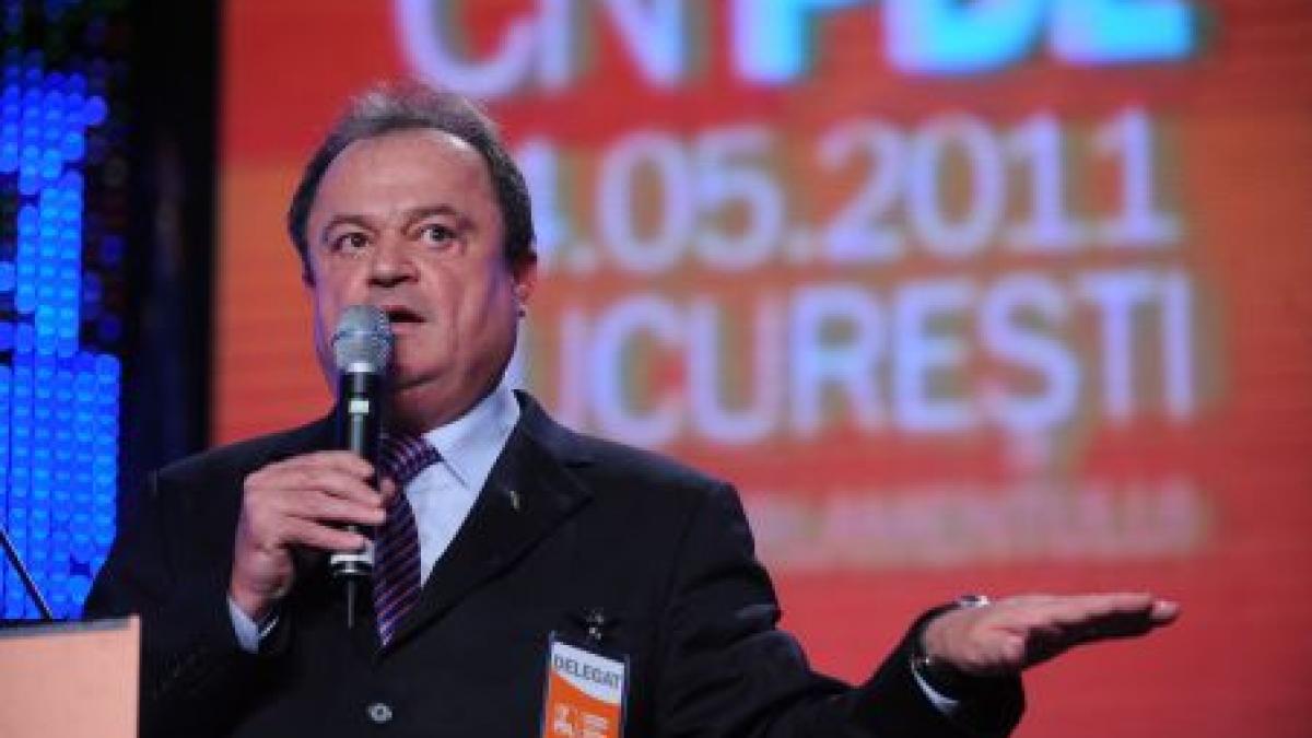 Blaga şi parte din echipa sa nu au mai candidat la nici o funcţie după pierderea şefiei PDL