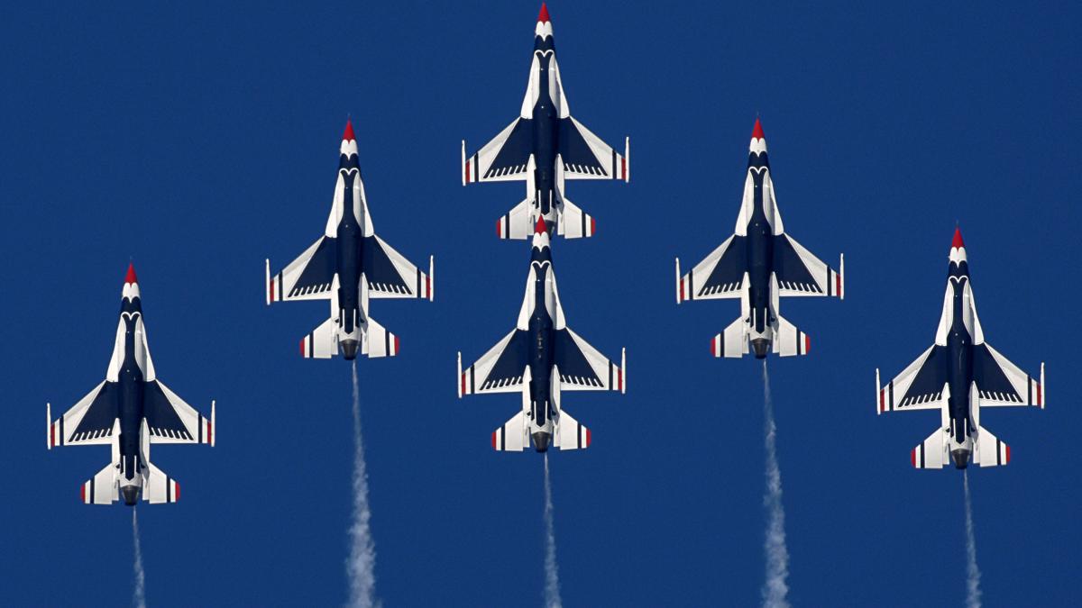 Escadrila &quot;Thunderbirds&quot; a Forţelor Aeriene Americane vine în România, la Constanţa