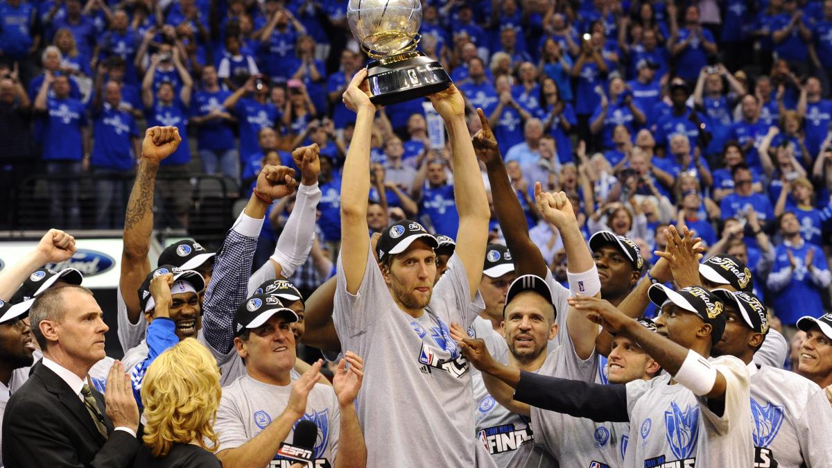 Dallas Mavericks s-a calificat în finala NBA pentru a doua oară în istorie