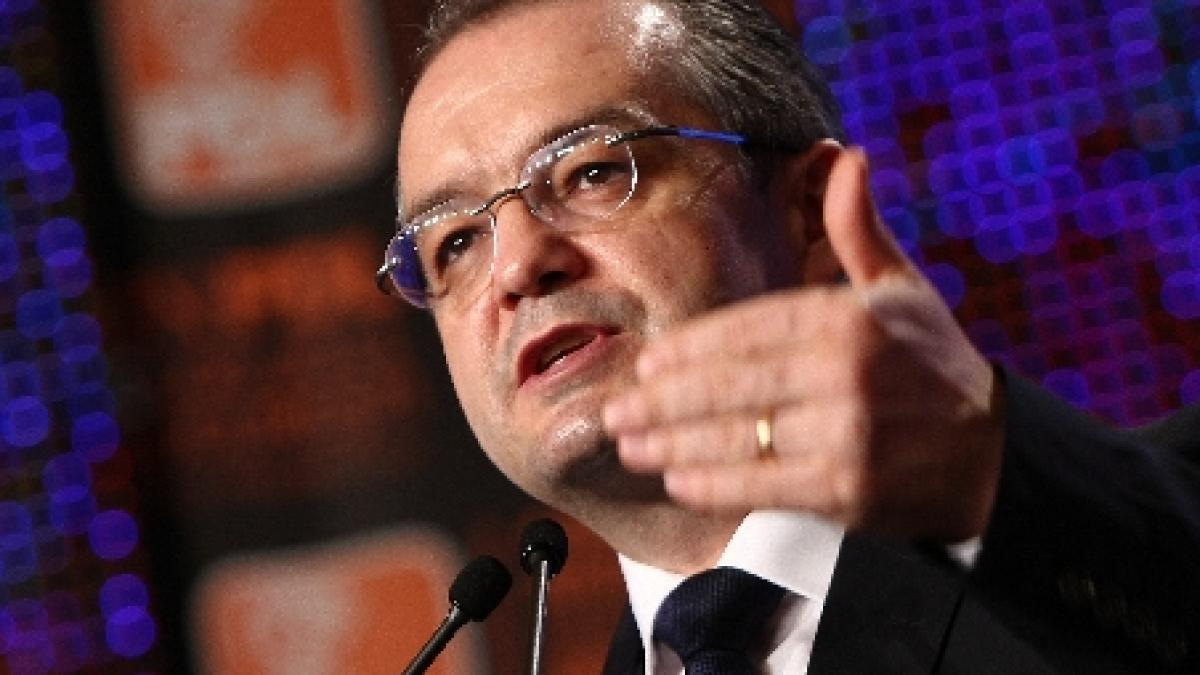 Premierul Emil Boc: În 2012 vom recupera integral pierderile salariale din 2010