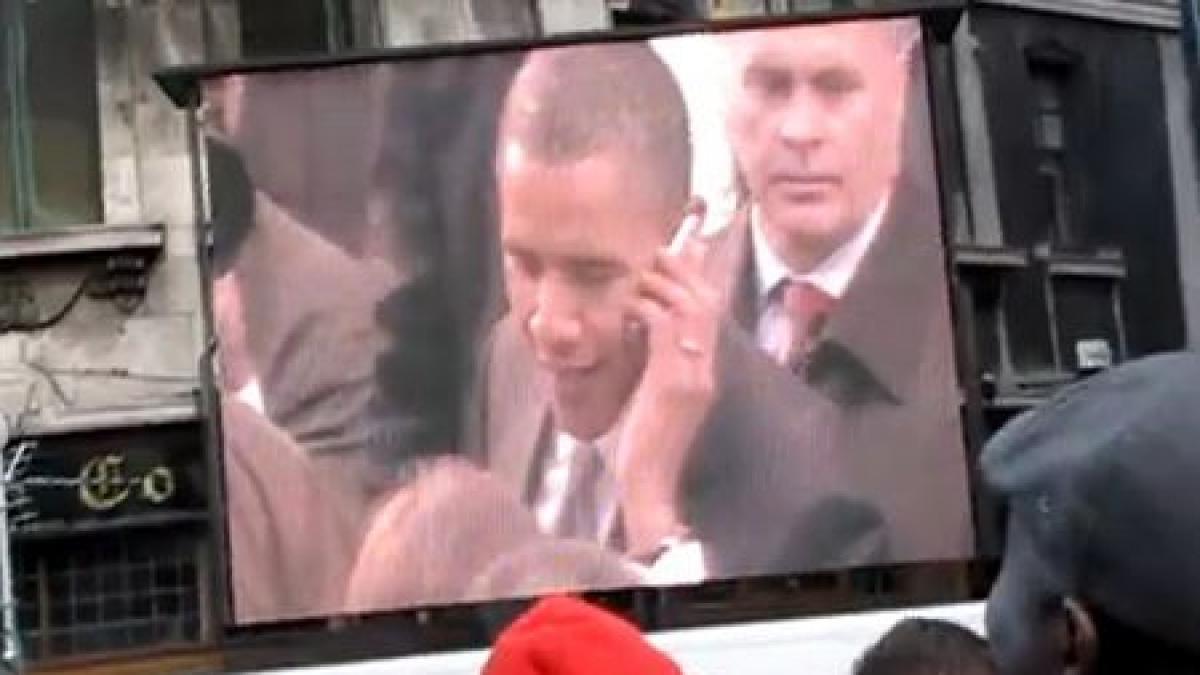 Obama, un preşedinte popular: A vorbit la telefon cu mama unei fete din mulţimea adunată la Dublin