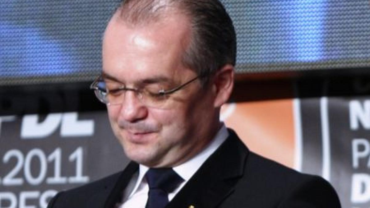 România a ieşit din recesiune, dar Emil Boc avertizează: Norii crizei încă mai sunt pe cer