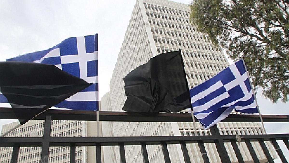 Uniunea Europeană ar putea bloca următoarea tranşă de bani pentru Grecia