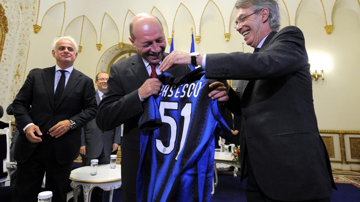 Traian Băsescu i-a prelungit contractul lui Chivu la Inter