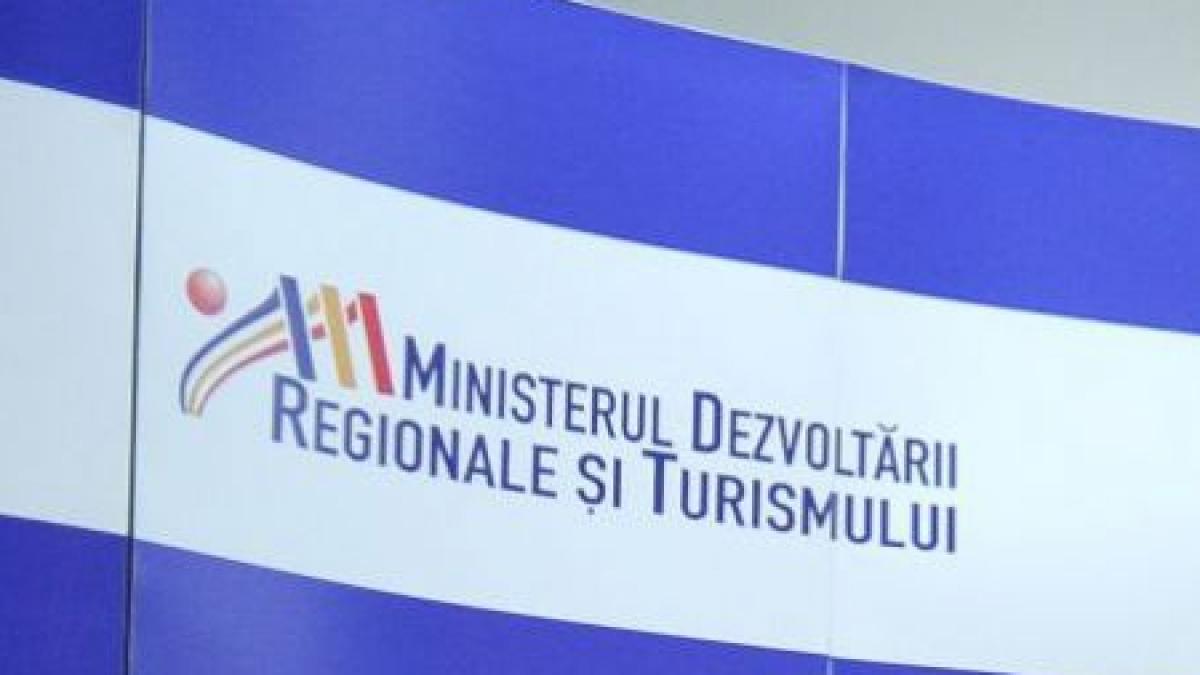 CE a sistat plăţile pentru un program de dezvoltare regională. UE cere verificarea contractelor