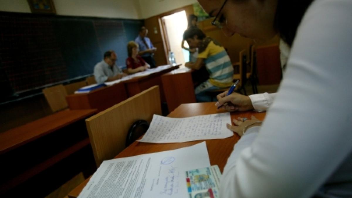 Elevii de clasa a VIII-a au dat proba la matematică. Vezi subiectele şi baremele