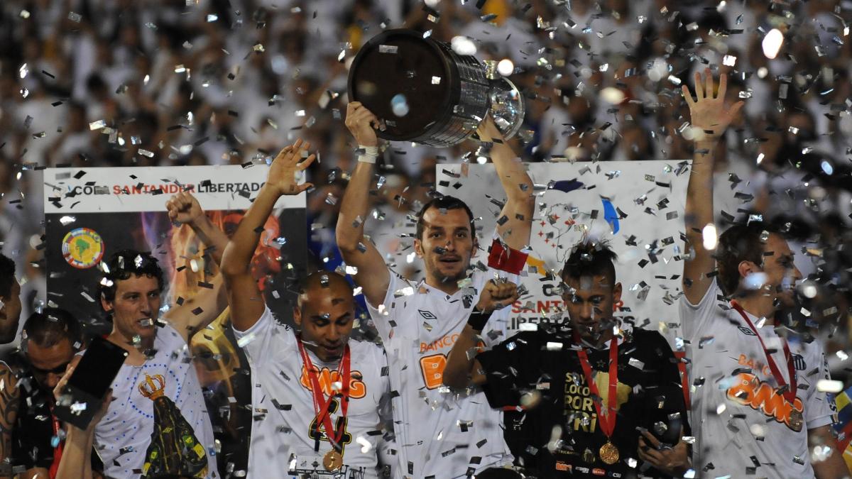 FC Santos a câştigat Copa Libertadores pentru prima oară din 1963