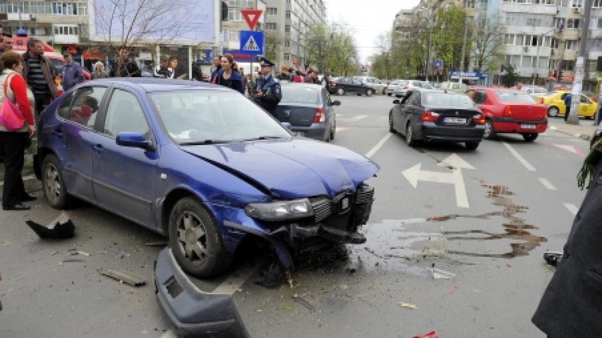 Bucureşti. O maşină a ambasadei SUA, implicată într-un accident rutier