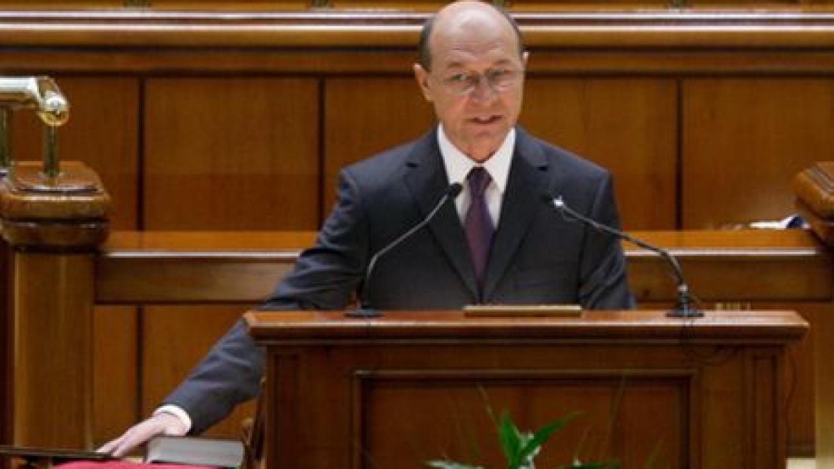 Băsescu a vorbit în Parlament despre revizuirea Constituţiei: Cele mai importante declaraţii 