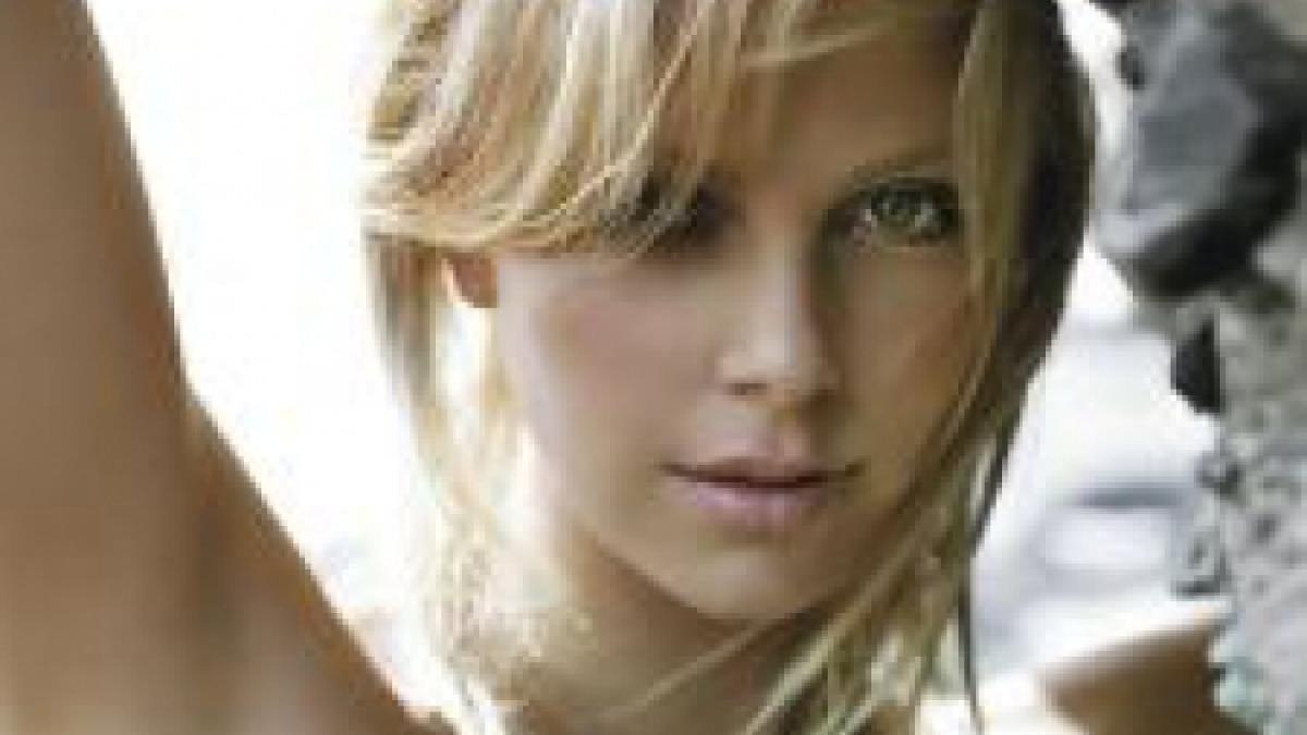 Charlize Theron suferă de tulburare obsesiv compulsivă