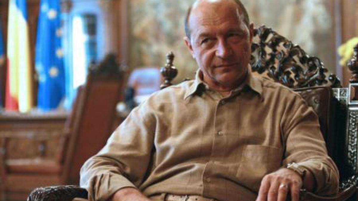 Bacalaureatul la politicieni: Băsescu a trecut examenul cu 7.40. Vanghelie şi Igaş au picat