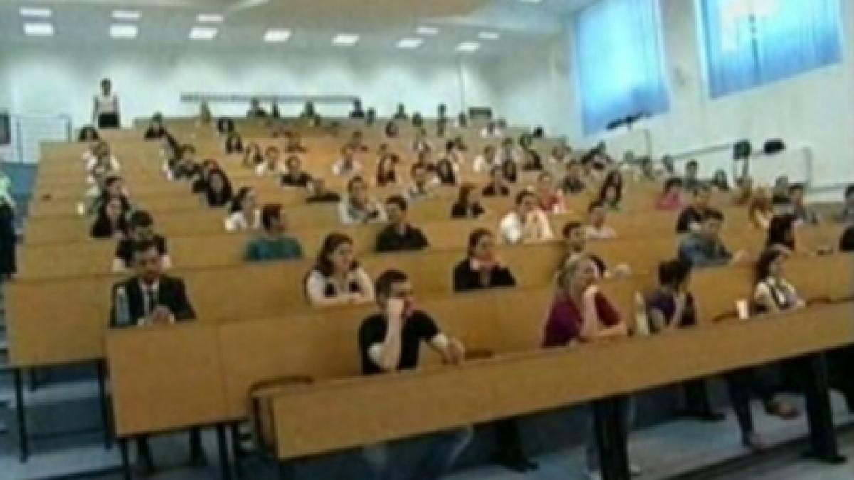 Profesori cu salarii tăiate şi chirii reduse - efectele dezastrului de la bac