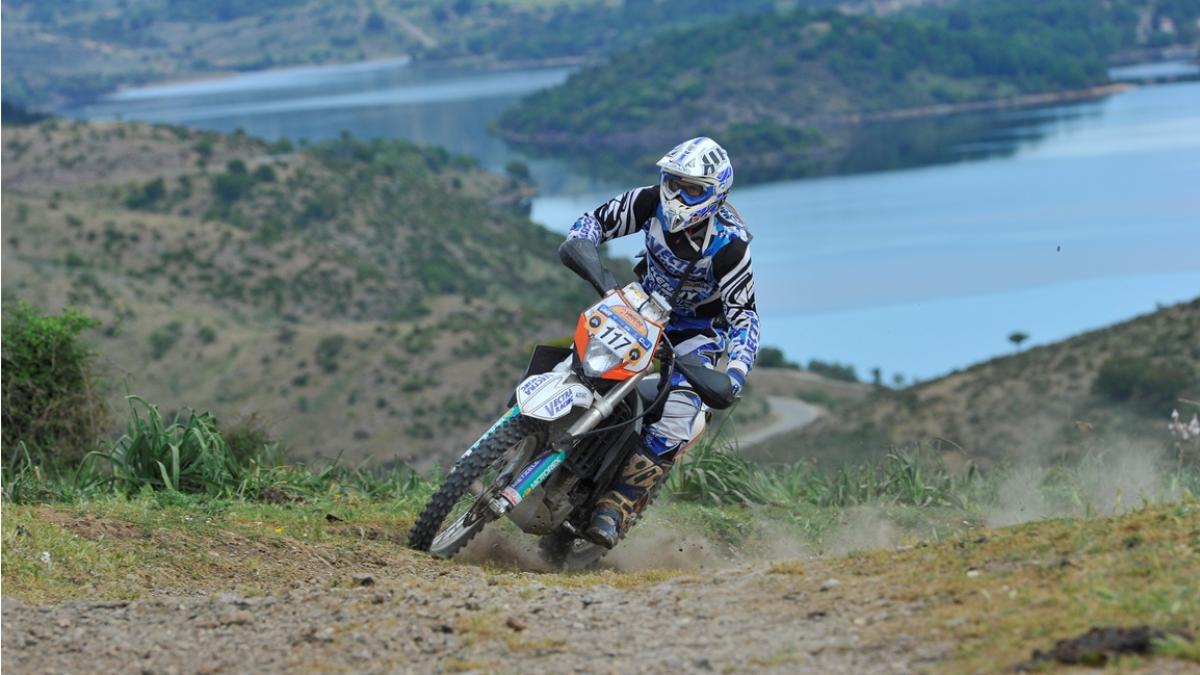 Buzăul găzduieşte în acest weekend Grand Prix-ul României în CM de Enduro