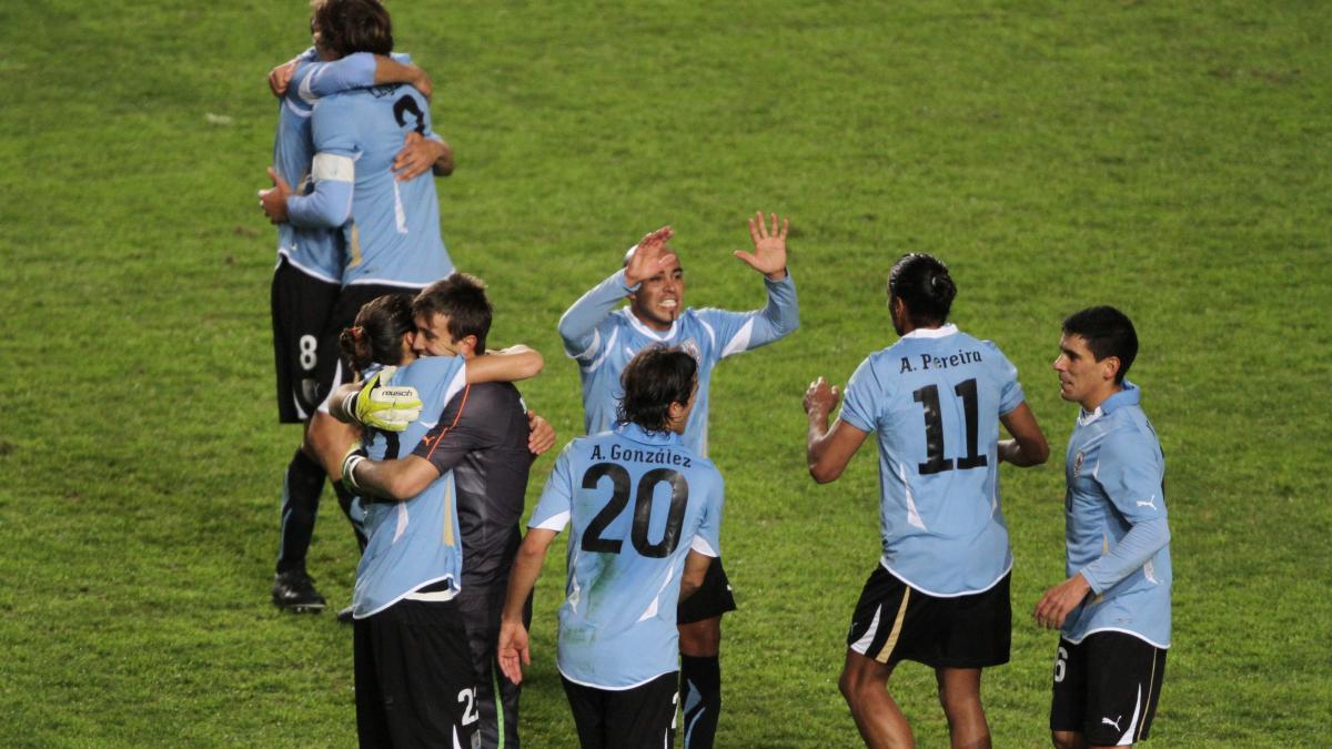 Uruguay este prima finalistă a Copei America, după 2-0 cu Peru