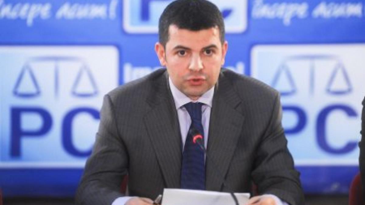 Daniel Constantin: Mi se pare suspectă repunerea lui Solomon în drepturi, după ce a anunţat că va candida din partea UNPR