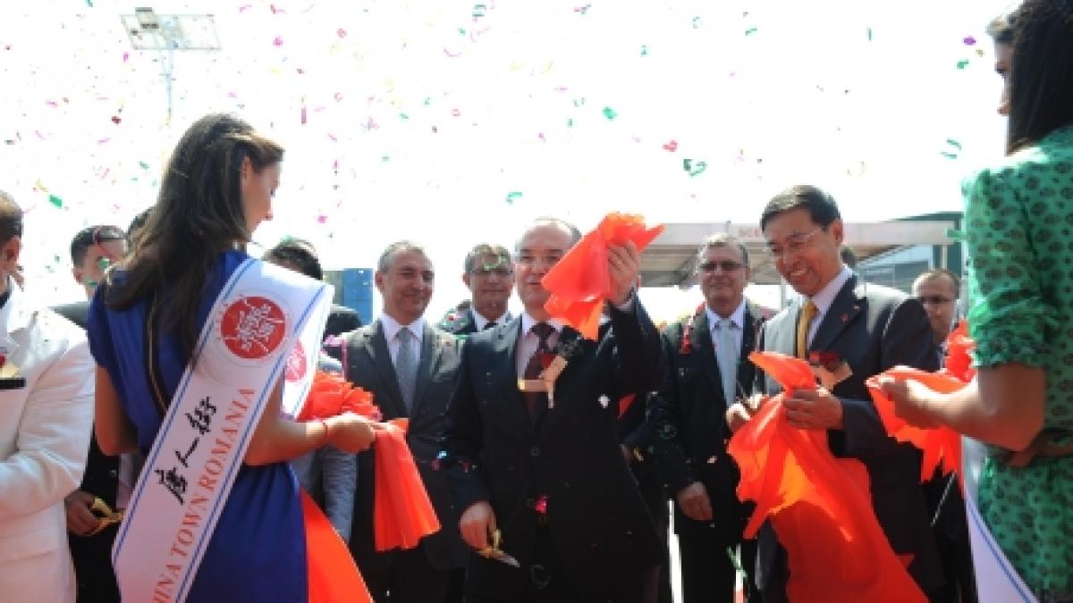 Razie la China Town-ul inaugurat de Boc: Magazinele nu ar elibera bonuri fiscale