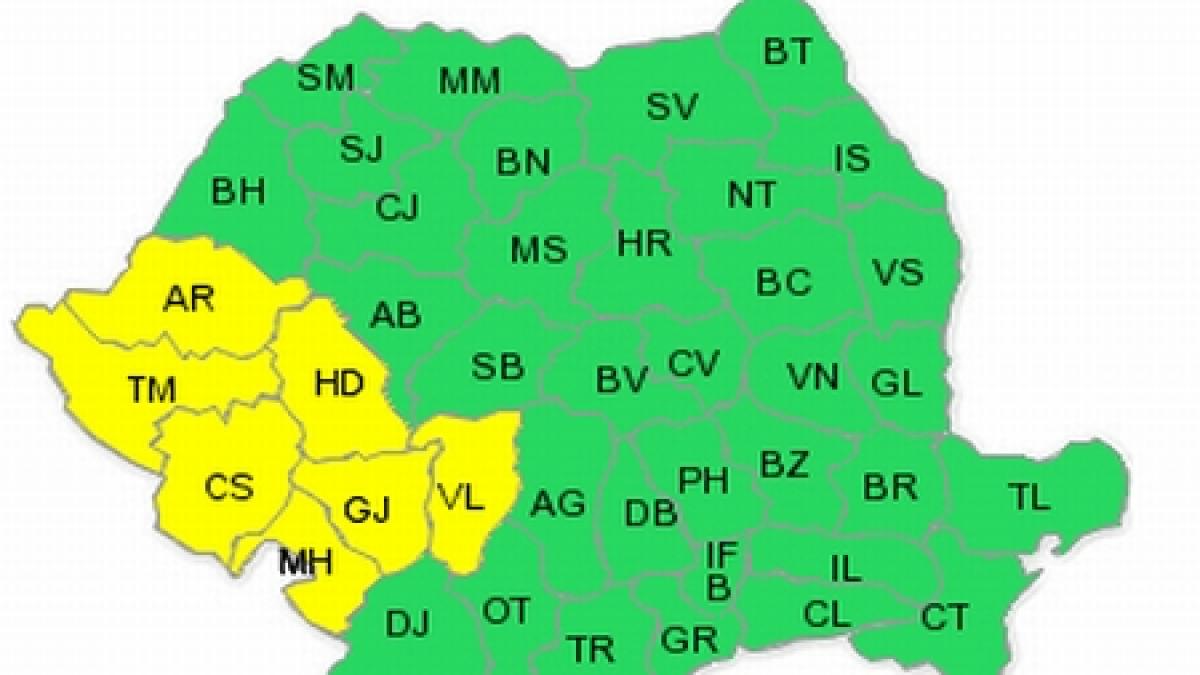 Cod Galben de ploi torenţiale în sud-vestul ţării. Prognoza meteo pentru următoarele trei zile