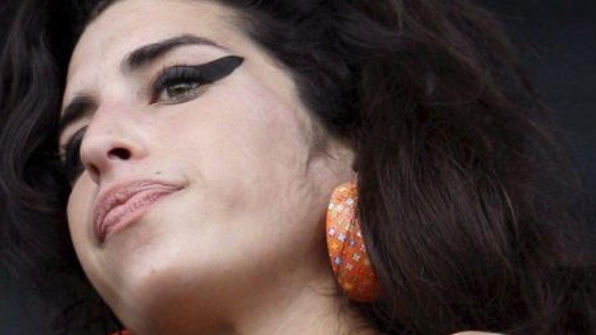 Tatăl lui Amy Winehouse către fani: Pentru Amy conta un singur lucru, dragostea