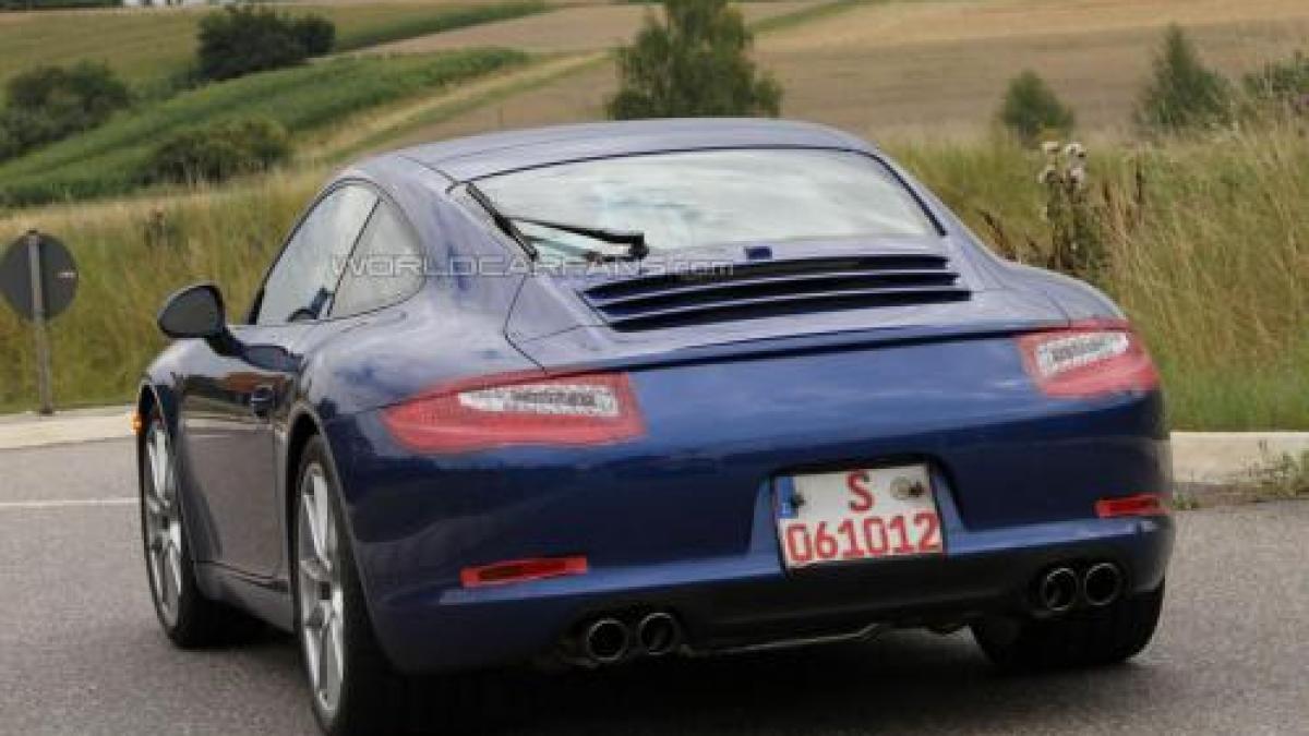 Porsche 911 2012, fotografiat la teste cu foarte puțin camuflaj