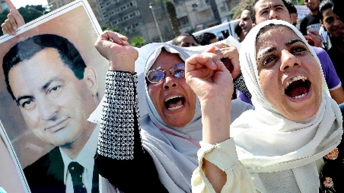 Fostul preşedinte egiptean Hosni Mubarak va fi judecat de un tribunal din Cairo