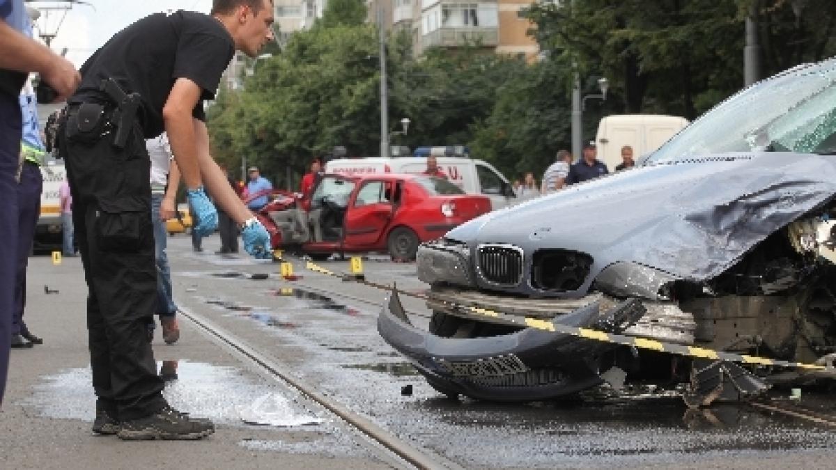 Un mort şi 30 de răniţi, bilanţul accidentelor de circulaţie produse în ţară în ultimele 24 de ore