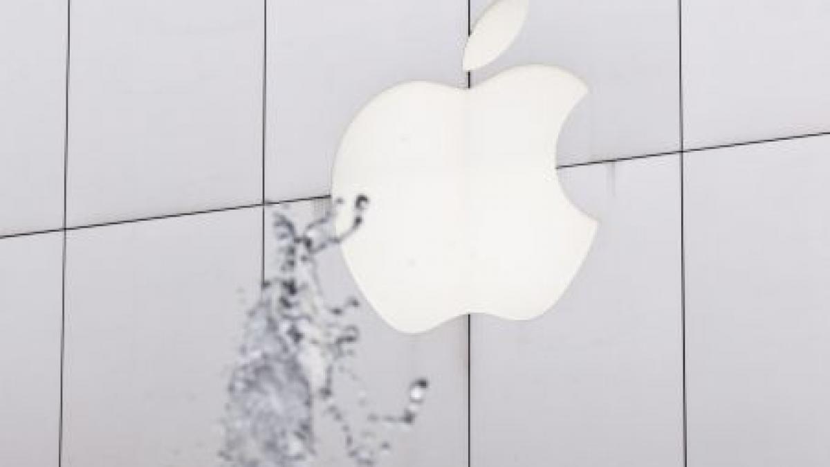 Apple a devenit, pentru o zi, cea mai valoroasă companie din lume, depăşind Exxon