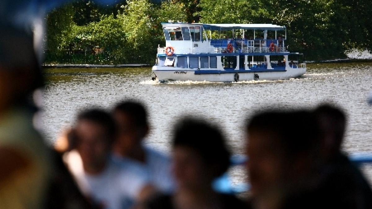 Plimbare gratuită cu vaporaşul în Parcul Herăstrău, de Ziua Marinei