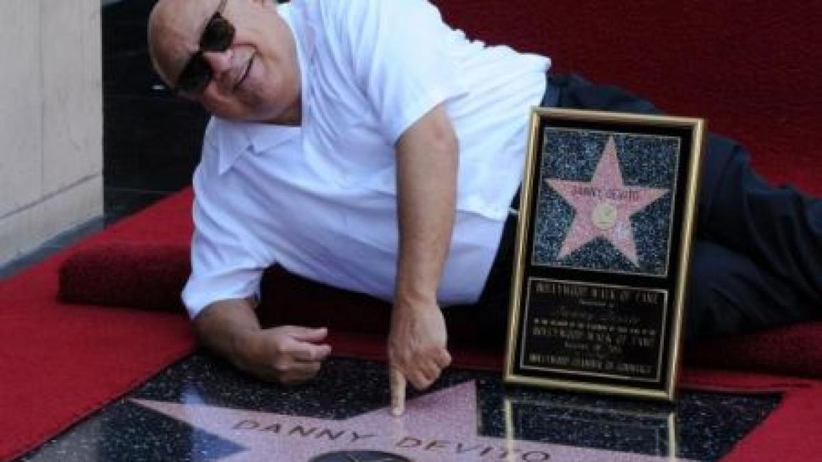 Danny de Vito a primit propria stea pe celebrul bulevard Walk of Fame