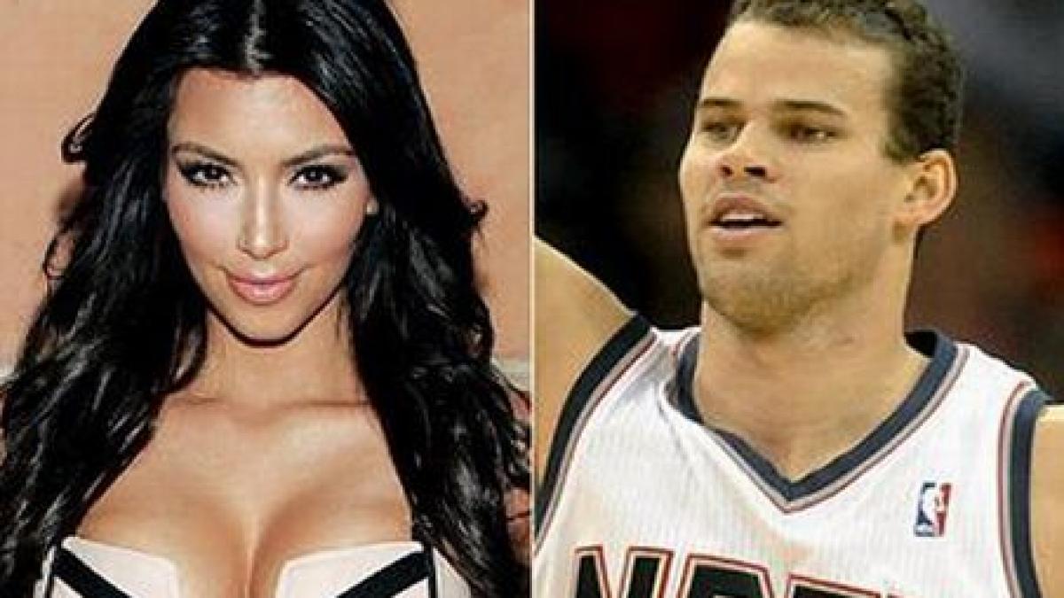 Kim Kardashian s-a căsătorit cu baschetbalistul Kris Humphreis