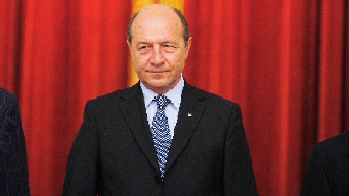 Băsescu: Nu-mi plac spectacolele de la DNA. Una e ancheta, alta e show-ul