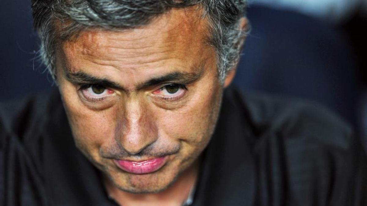 Jose Mourinho neagă plecarea de la Real Madrid, dar riscă o suspendare de 15 etape