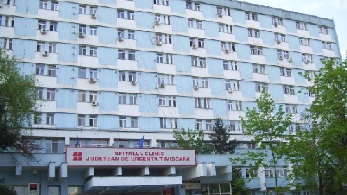 Timişoara. Un bătrân de 81 de ani s-a aruncat de la etajul nouă al Spitalului Judeţean