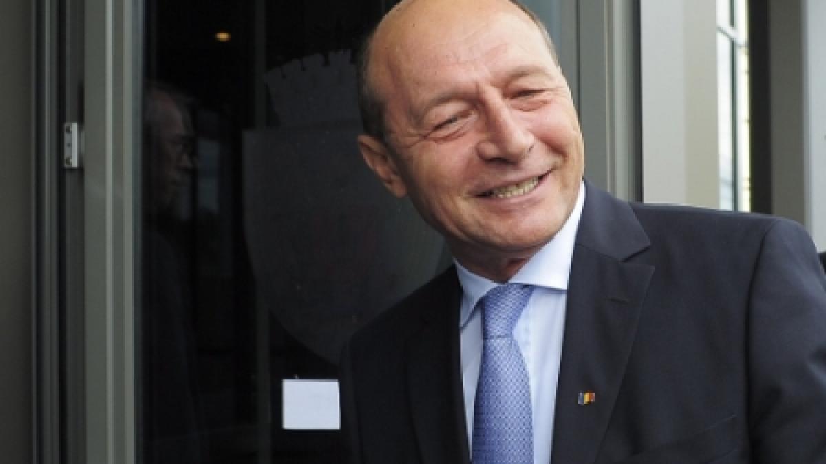 Băsescu vrea înfiinţarea unui grup de profesionişti pentru avizarea investiţiilor