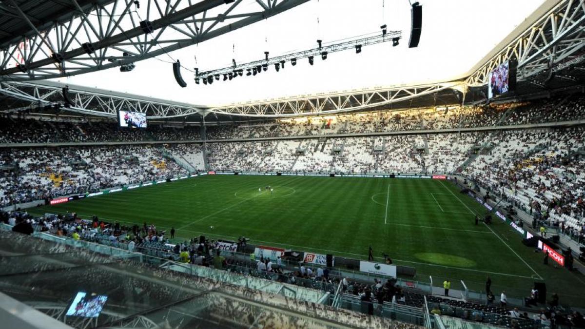 Juventus şi-a inaugurat noul stadion cu un spectacol grandios şi o remiză cu Notts County