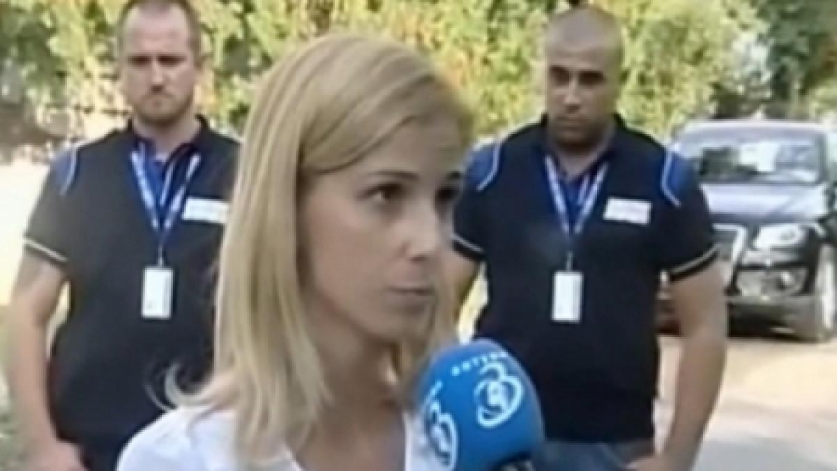 Irina Truică şi-a văzut fetele, după prima lor zi de şcoală