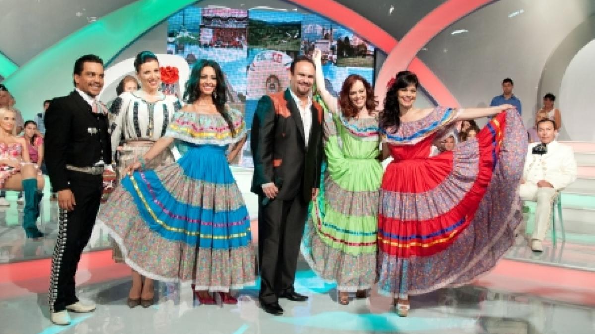 Cosmina Păsărin, Simona Bălănescu şi Florentina Fântânaru vor defila în costume mexicane, la &quot;Petrecem k lumea&quot;                