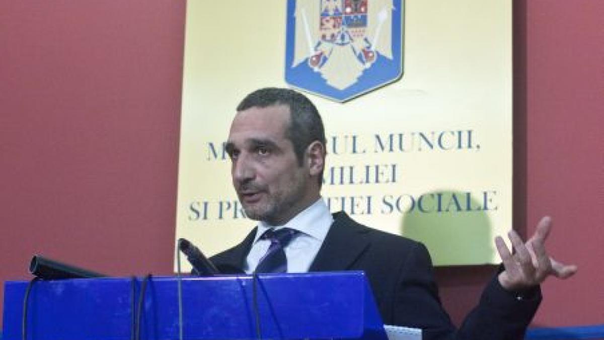 Sebastian Lăzăroiu: Respect decizia premierului