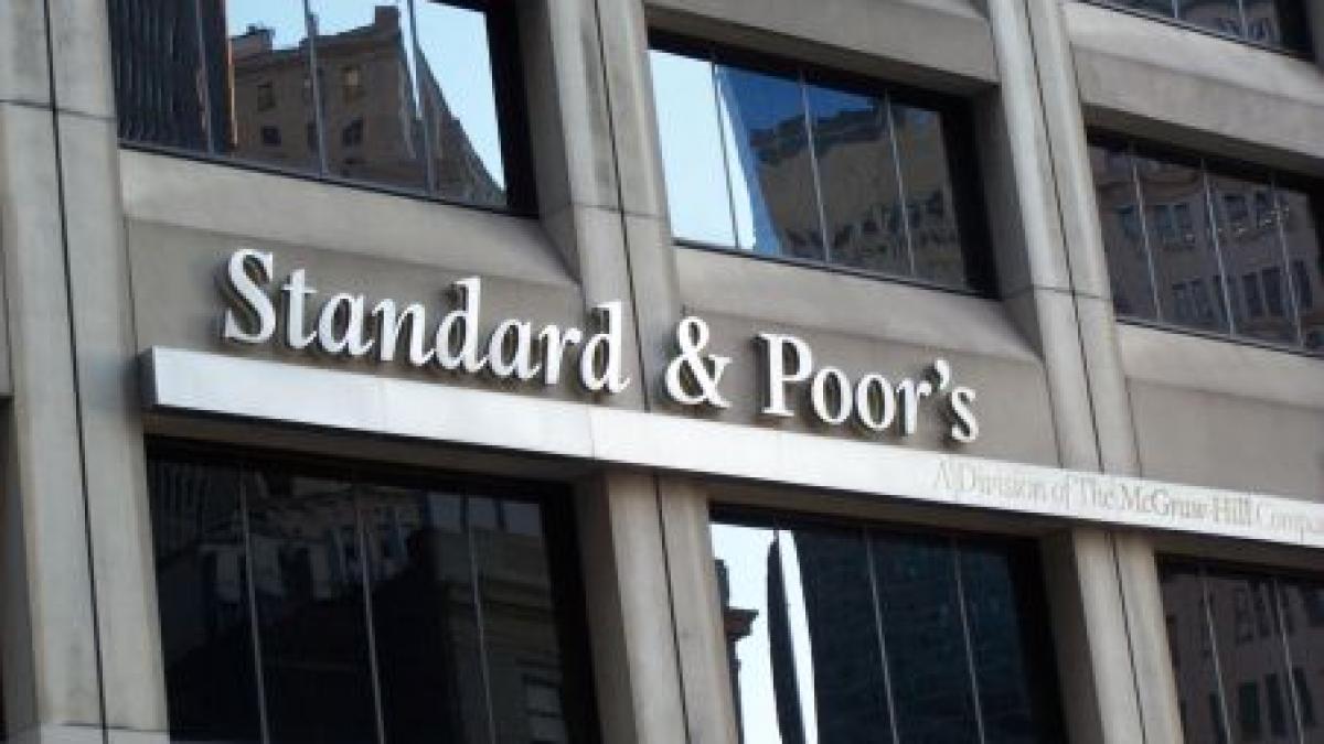 Agenţia Standard &amp; Poor's a scăzut ratingul de ţară al Italiei de la A+ la A