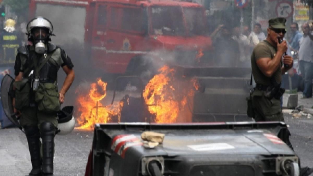 Columbia. Ciocnici violente între angajaţii unei rafinării şi poliţie