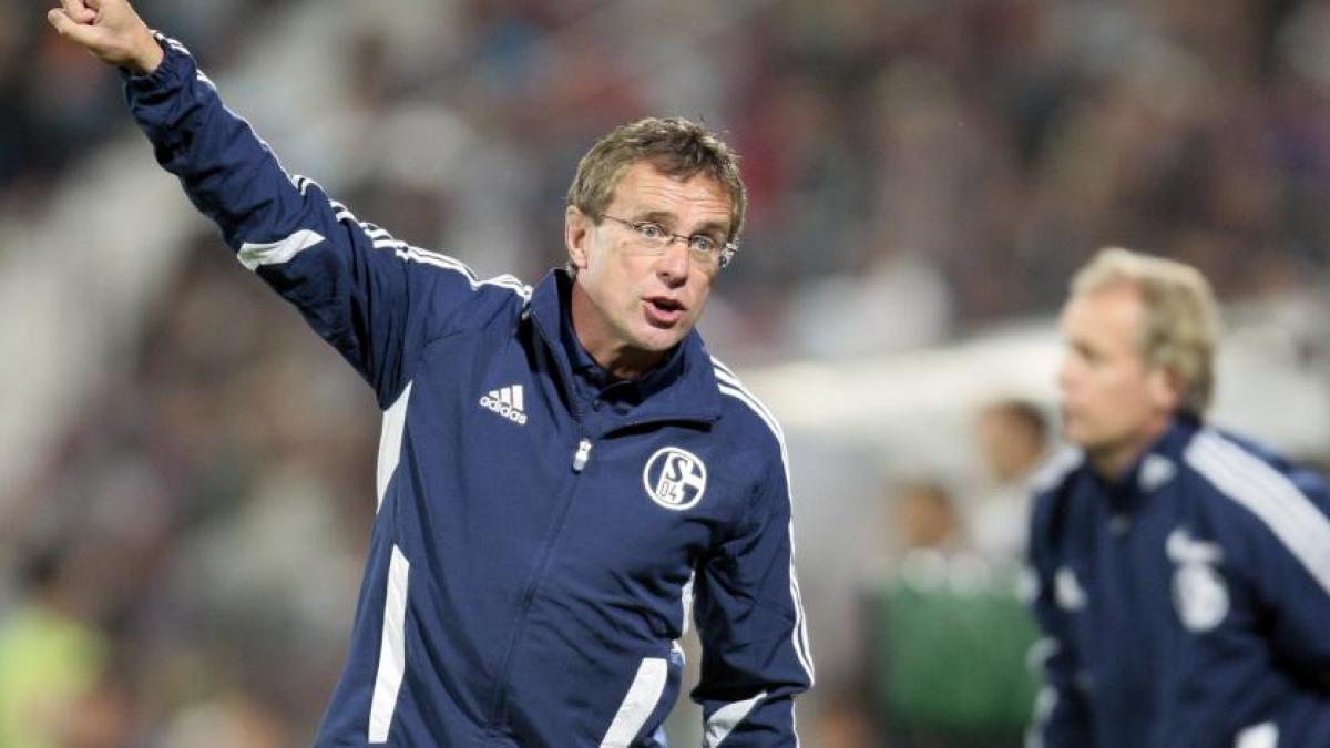 Ralf Rangnick a demisionat din funcţia de antrenor al lui Schalke 04